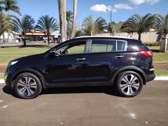 KIA SPORTAGE 2.0 EX 4X2 16V FLEX 4P AUTOMÁTICO KIA SPORTAGE 2.0 EX 4X2 16V FLEX 4P AUTOMÁTICO